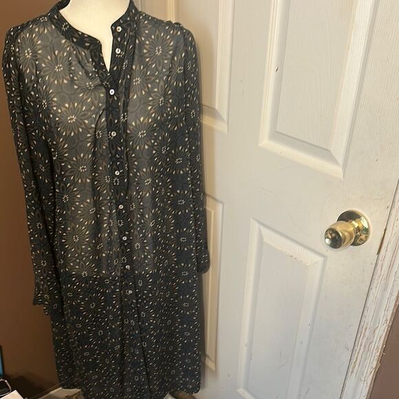H&M Floral Button-Up Sheer Dress EUC size 12 - Picture 2 of 10